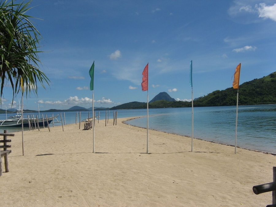 Miles away from the city, a perfect island for a vacation well spent. #beach