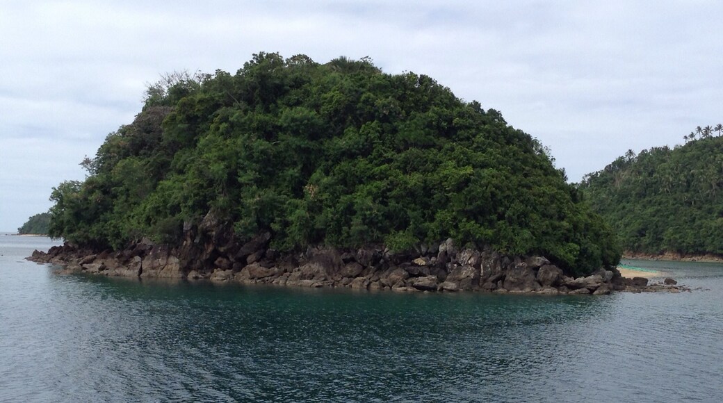 Island near Balanacan port...#waterlust