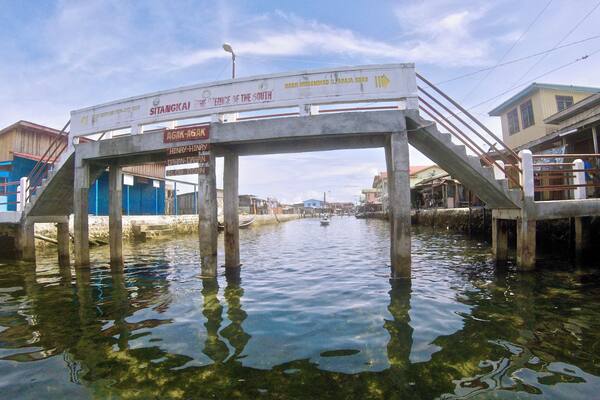 Due to the use of both motorized and paddle boats, Sitangkai is known as the "Venetian Municipality of the Philippines". It is also the southernmost point of the Philippines. It is a mere 14kms from the Borneo coast of Sabah, Malaysia. Travelling here requires coordination with the local tourism office and the military. #LocalSecrets #Adventure #culture #ItsMoreFunInThePhilippines