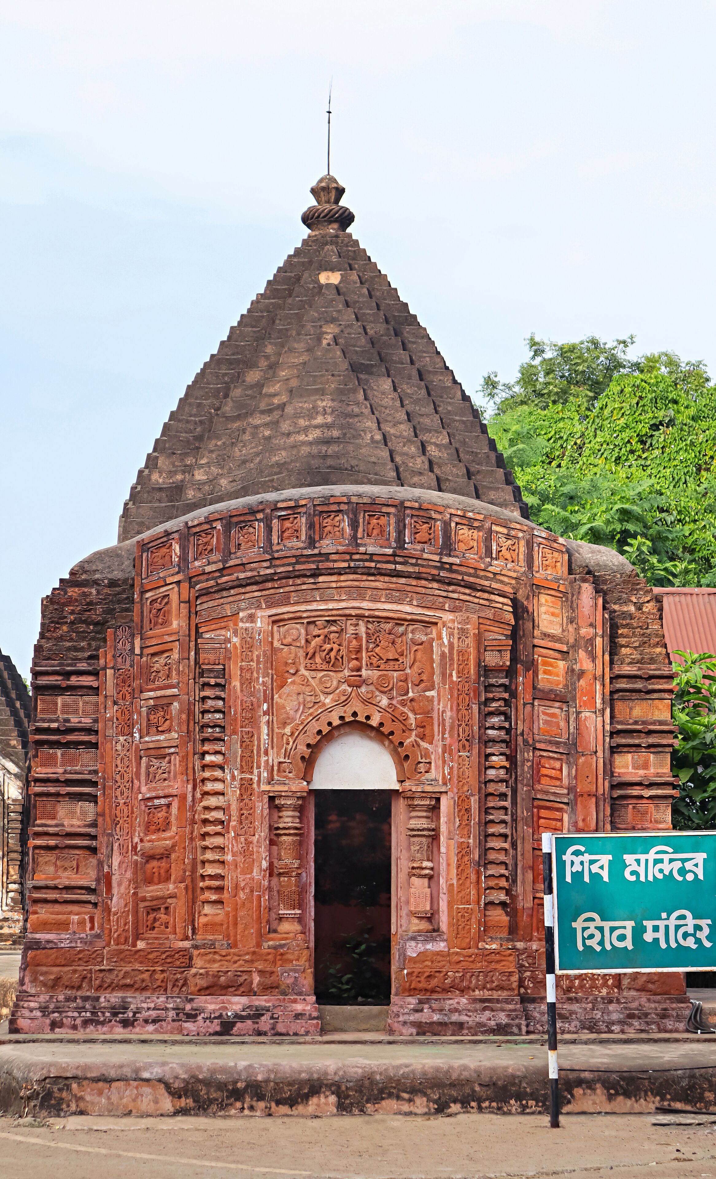 Ancient ruins of a 15th-century Lord Shiva Temple featuring garbhagriha (sanctum) and mandapa (pillared hall) in the Rajbari Temple Complex, Maluti, Dumka, Jharkhand, India.