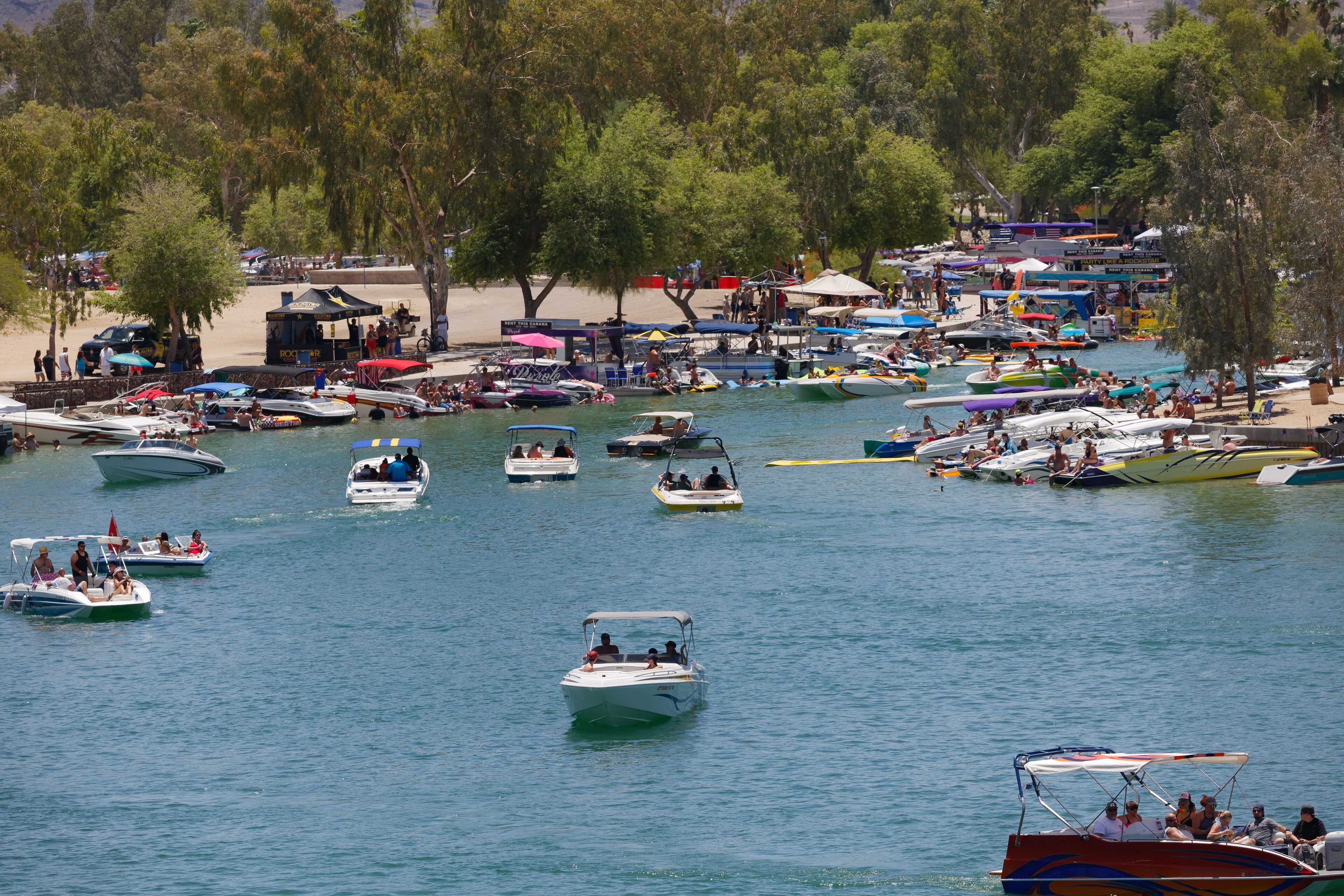 boats in Lake Havasu Arizona