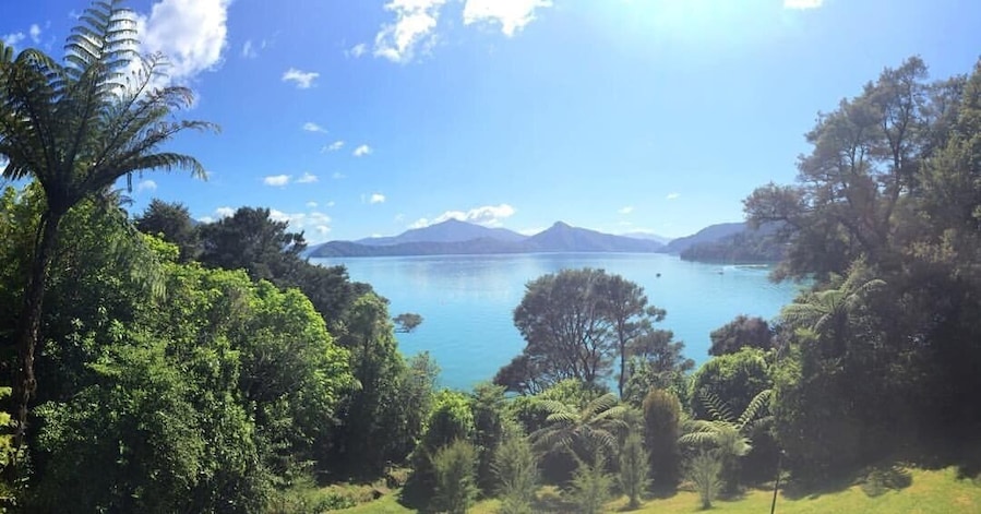 Moetapu Bay, New Zealand