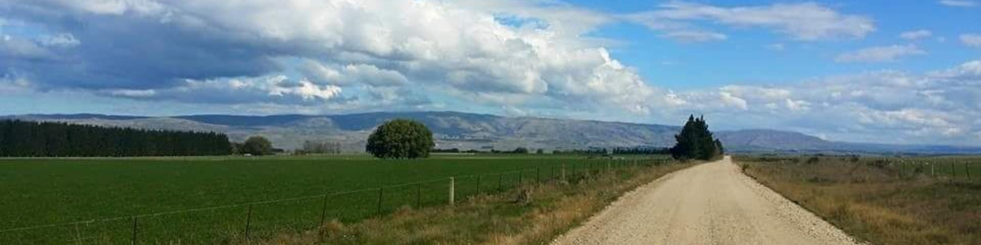Along the road in Kyeburn New Zealand. #lifeatexpedia