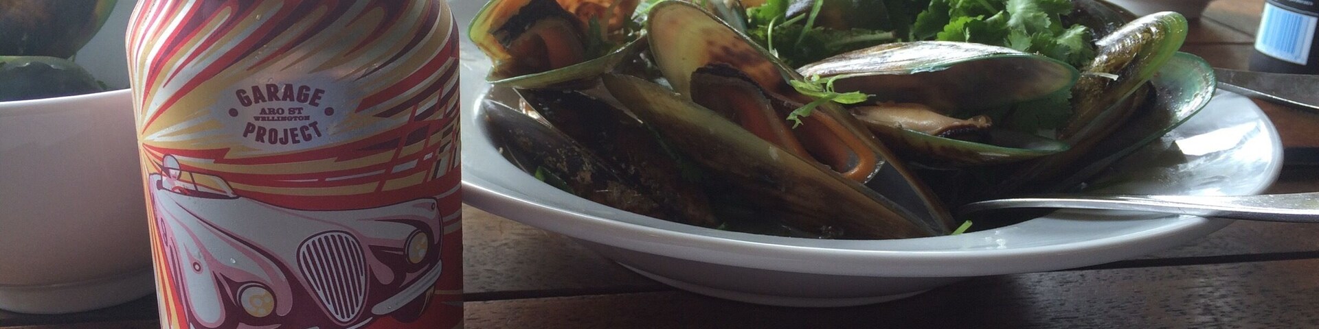 Delicious green lipped mussels and a can of an outstanding IPA. Not a bad stop on the drive from Christchurch to Dunedin.