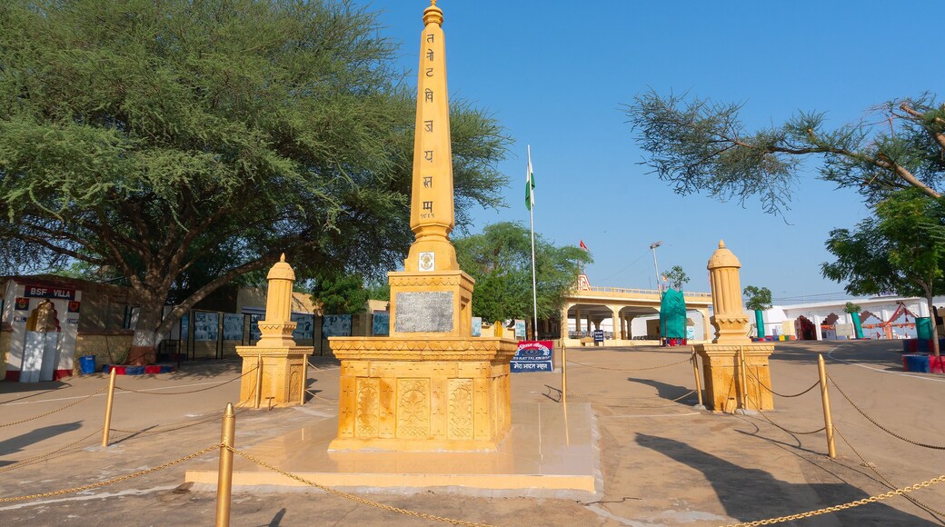Templo hindú Tanot Mata Mandir