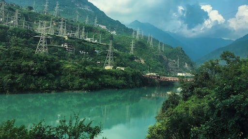 The brink of civilization…..
***************************************************
The road route from Chandigarh in Punjab to Mandi in Himachal Pradesh was filled with curvy roads, beautiful views and a lot to learn. Check out the link in bio or click here for more: https://wp.me/p8Rf0W-5Z
***************************************************
#shotsinmotion #travel #himachalpradesh #solotravel #travelblogger #india #lovefor #mountains #hillside #dams #civilization