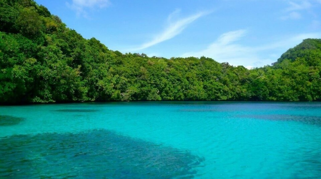 Boating through the rock islands.