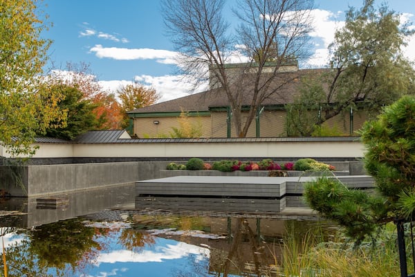 Penticton Ikeda Japanese Garden which includes a pond