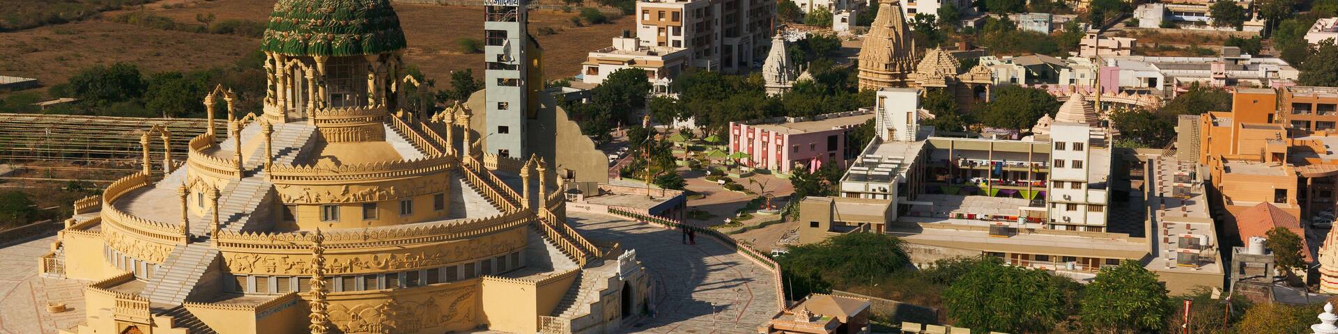 View of Palitana and Samovasaran Mandir - jain temple in Taleti at the foot of Shatrunjaya hill. Palitana, Gujarat, India