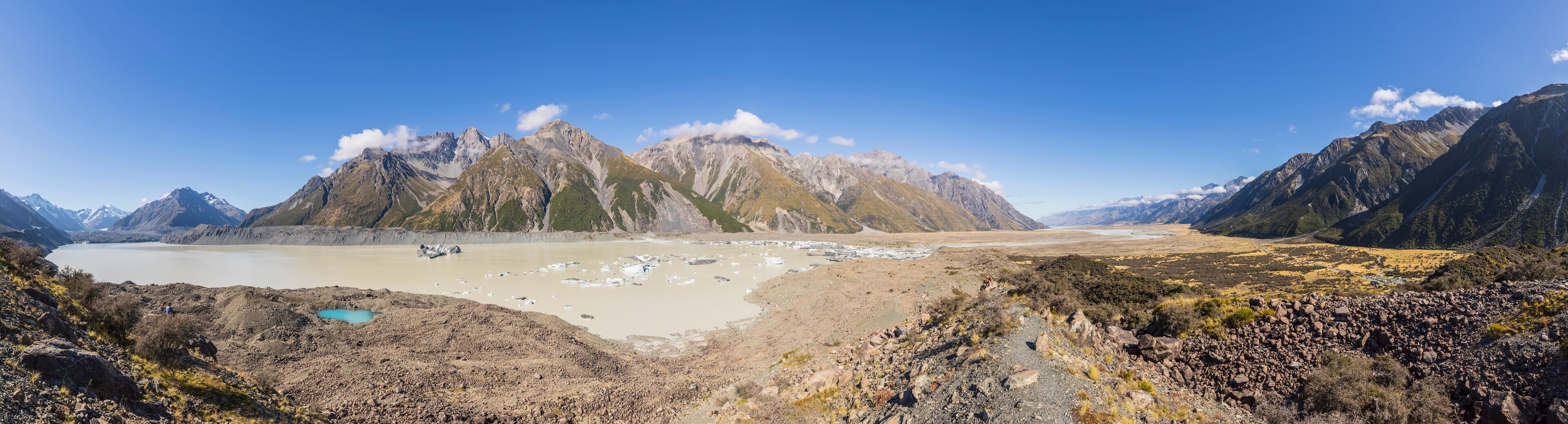 New Zealand, Oceania, South Island, Canterbury, Ben Ohau, Southern Alps (New Zealand Alps), Mount Cook National Park, Tasman Lake with ice floes