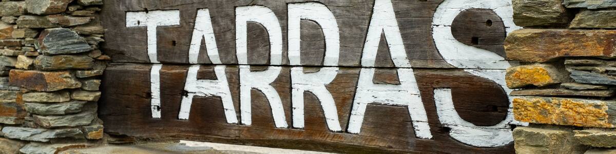 Tarras which includes signage