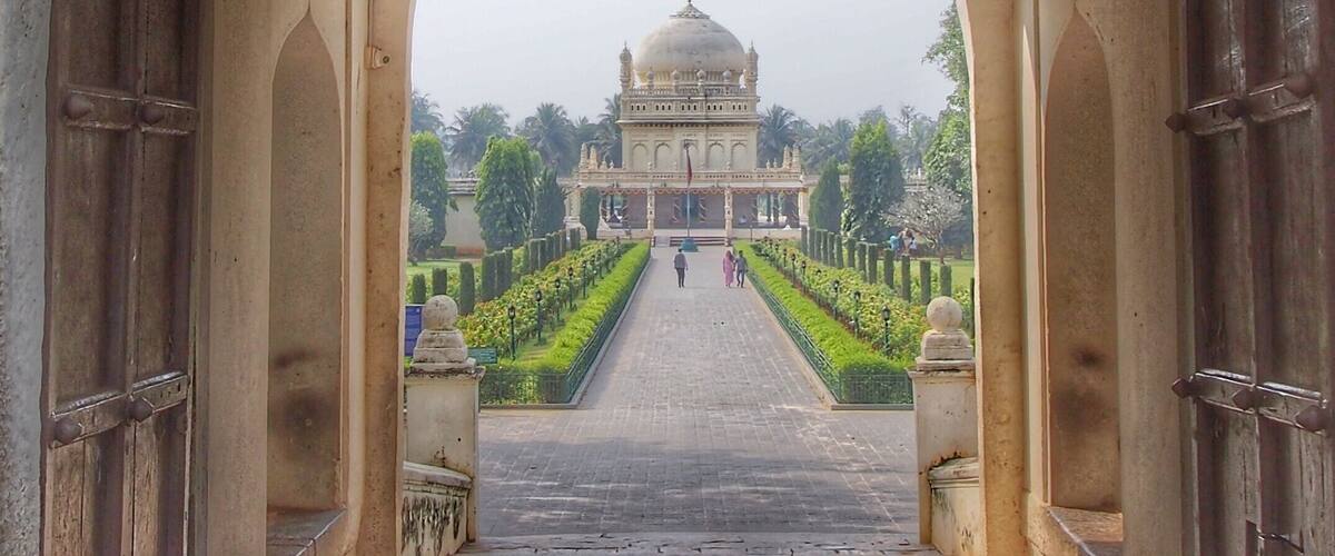 The mausoleum of Tipu Sultan. To some he was a cruel tyrant. To others, a hero of Indian nationalism. To many, someone they never heard of. Either way, he sure was buried in style.
After his death at the Battle of Srinangapatna in 1799, Tipu was buried in this stately tomb, called The Gumbaz, alongside members of his family.
Entrance is free, but you may be asked for 5 rupees to have your shoes checked when you go inside. The Gumbaz is a short rickshaw ride from the bus and train stations in Srirangapatna.
#history #india