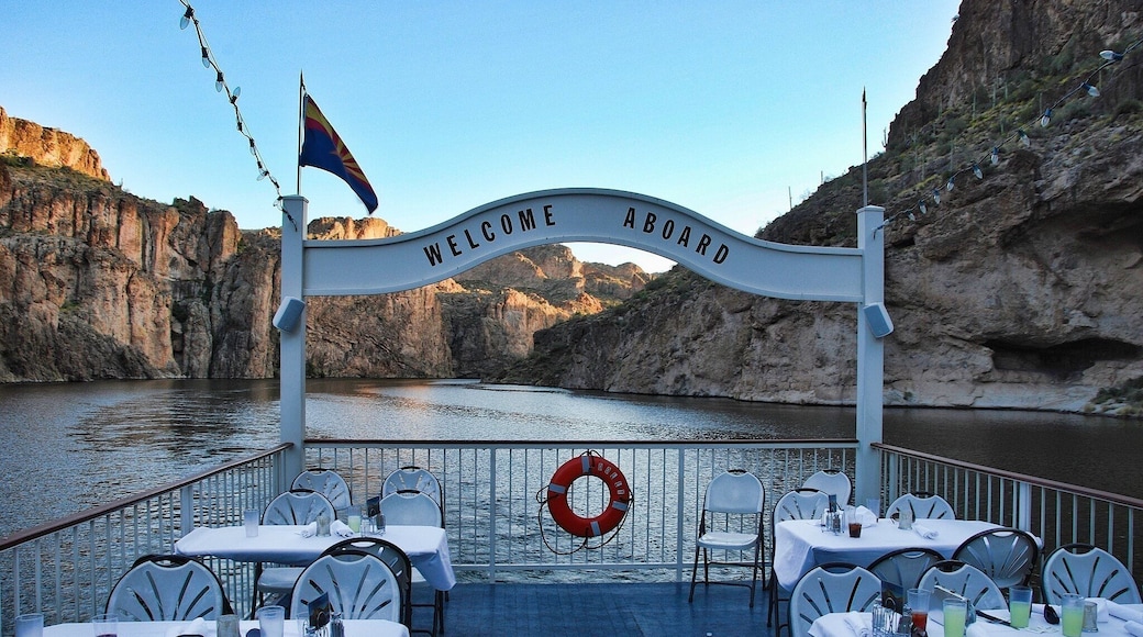 Steamboat ride thru Canyon Lake Az