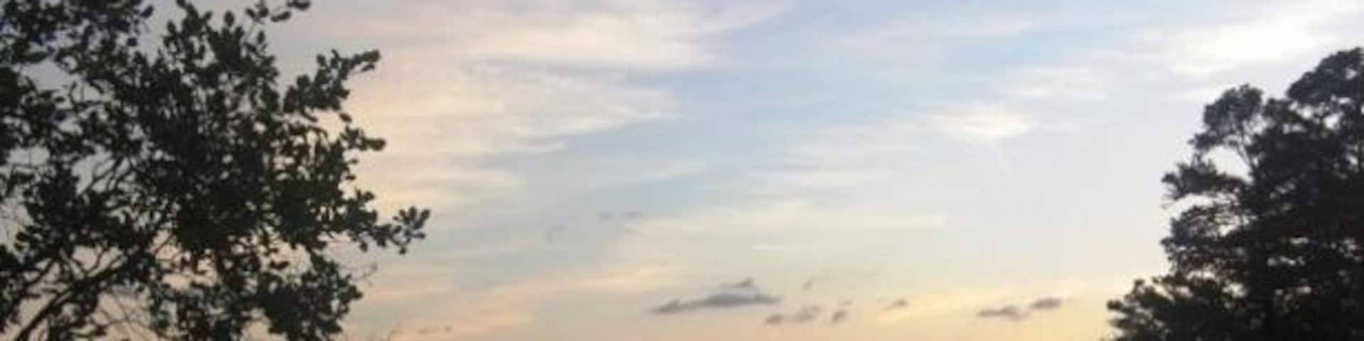 Evening sunset on Lake Allatoona. #takeahike