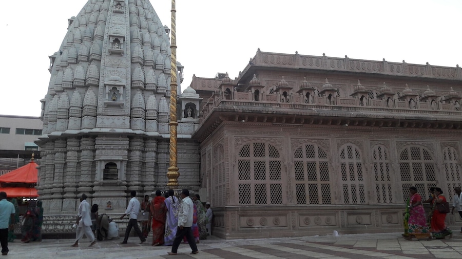 Saint Gajanan Samadhi Place