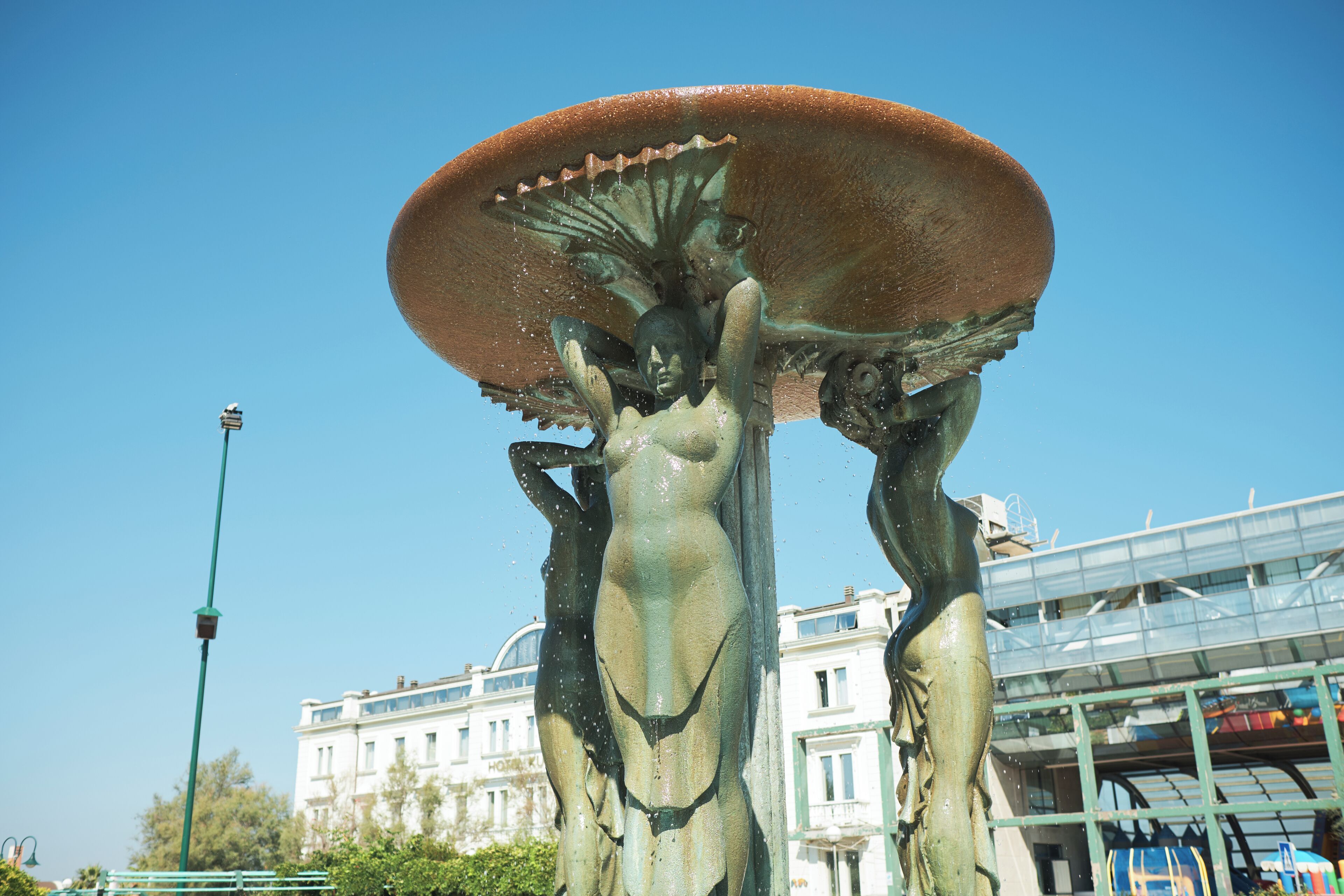 Fontana delle Sirene