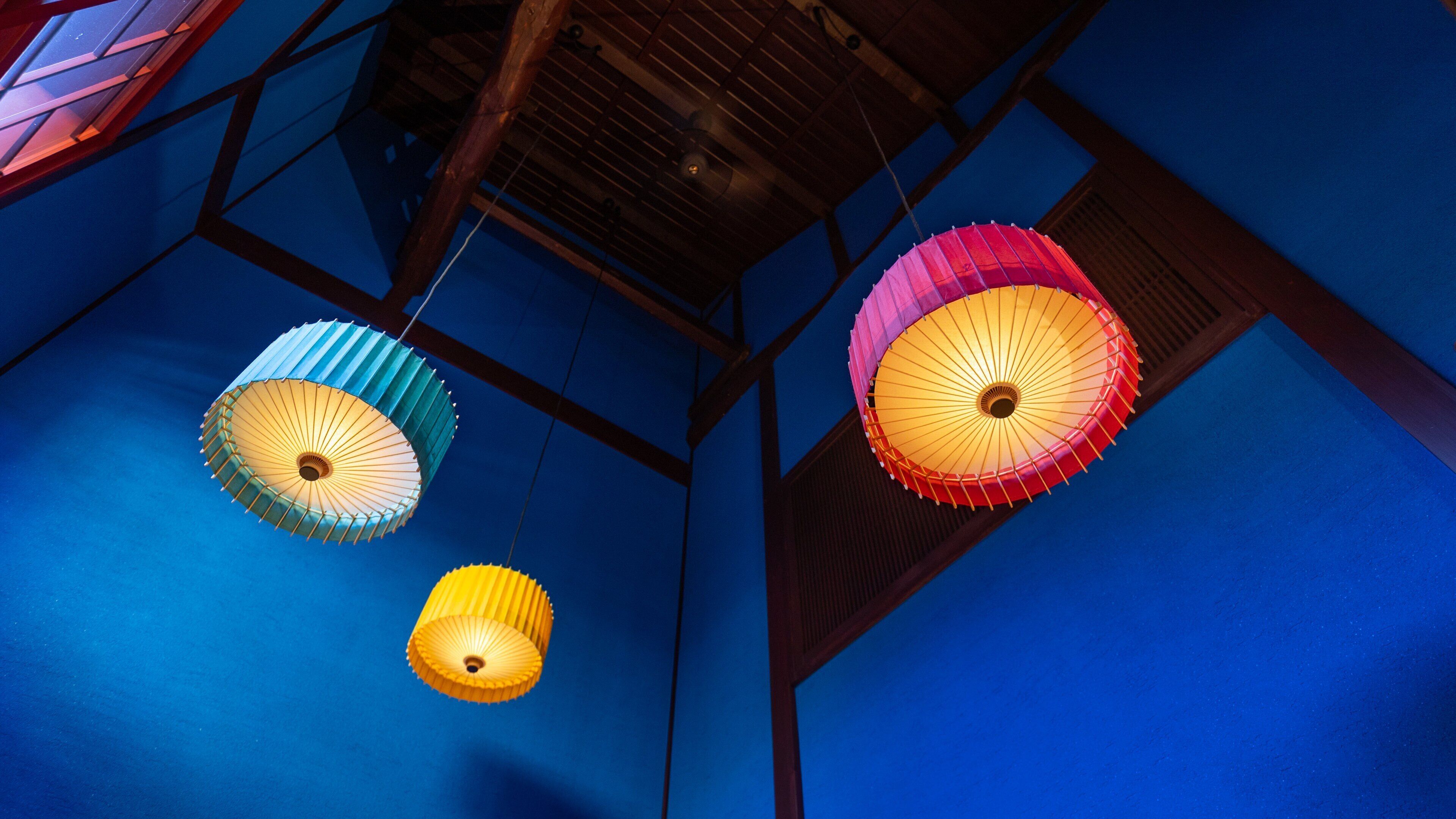 Higashiyama Higashi Chaya District featuring interior views