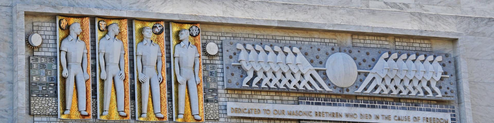 San Francisco: il California Masonic Memorial Temple il 13 giugno 2010. Icona dell'architettura modernista di metà secolo, il tempio massonico California Memorial è stato progettato da Albert Roller