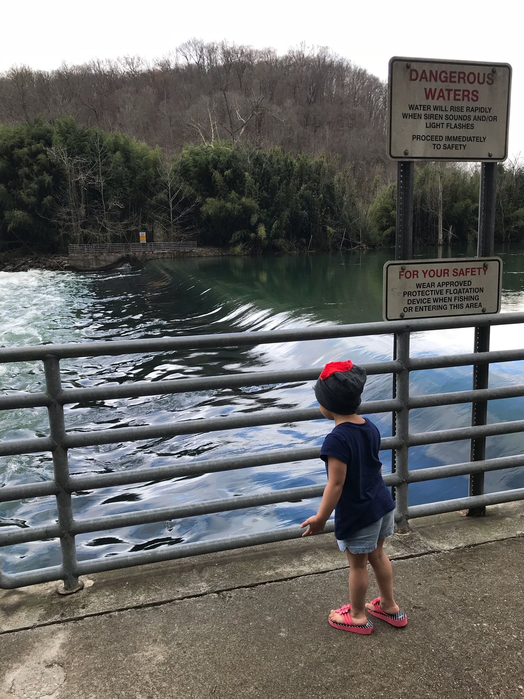 😮 even though I scared from watching water flow like this but I enjoyed 