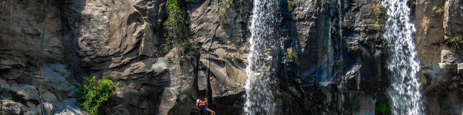 Rappel en Catarata los Amates