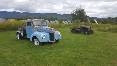 Vintage truck and tractor out back of cider mill in Stowe, VT! #Adventure