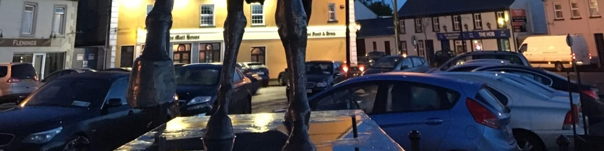 The Hawthorn Bar
Mountbellew
Galway
Eire
Bobbyjo
Irish
Grand National winner 1998
English
Grand National winner
1999