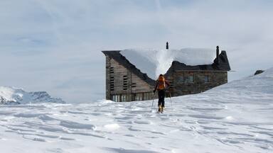 Approaching Capanna Quarnei