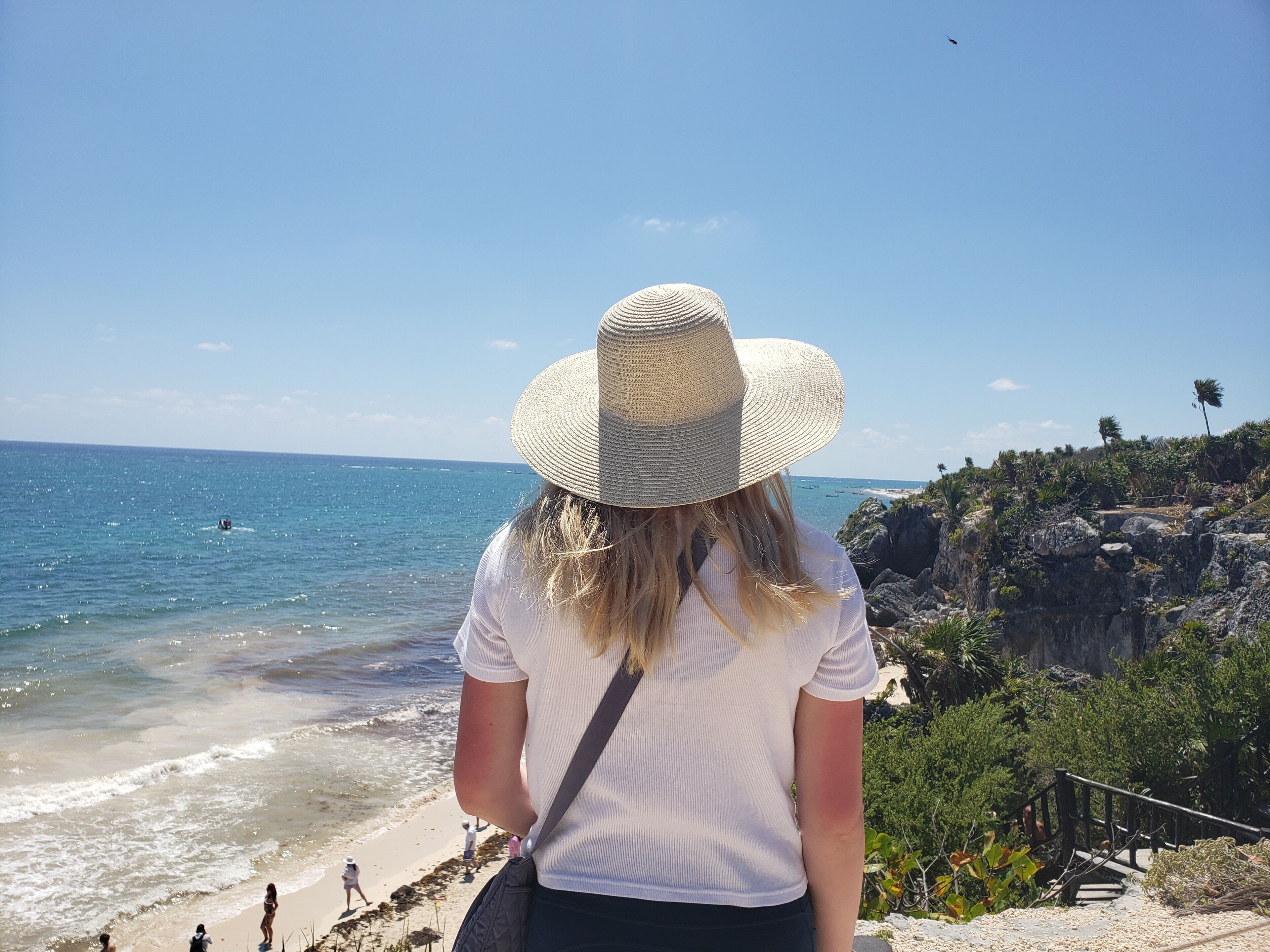 Beautiful overlook at the Tulum ruins!