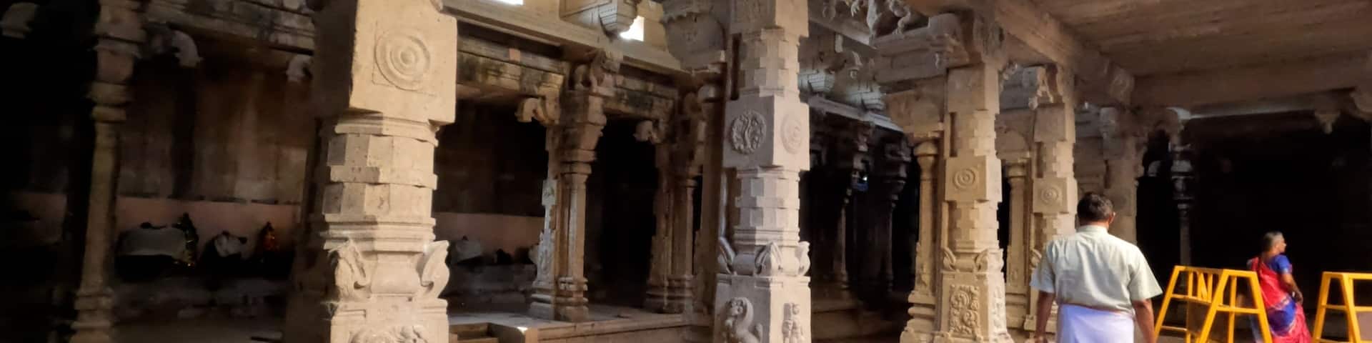 Corridors of 1000 years old Hindu god shiva temple from Tamil Nadu, India