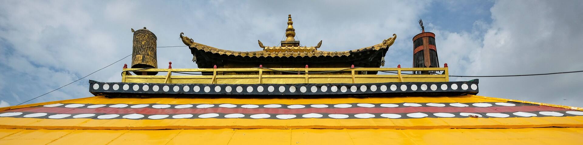 Views of the Gandantegchinlen Monastery in Ulaanbaatar, Mongolia.
