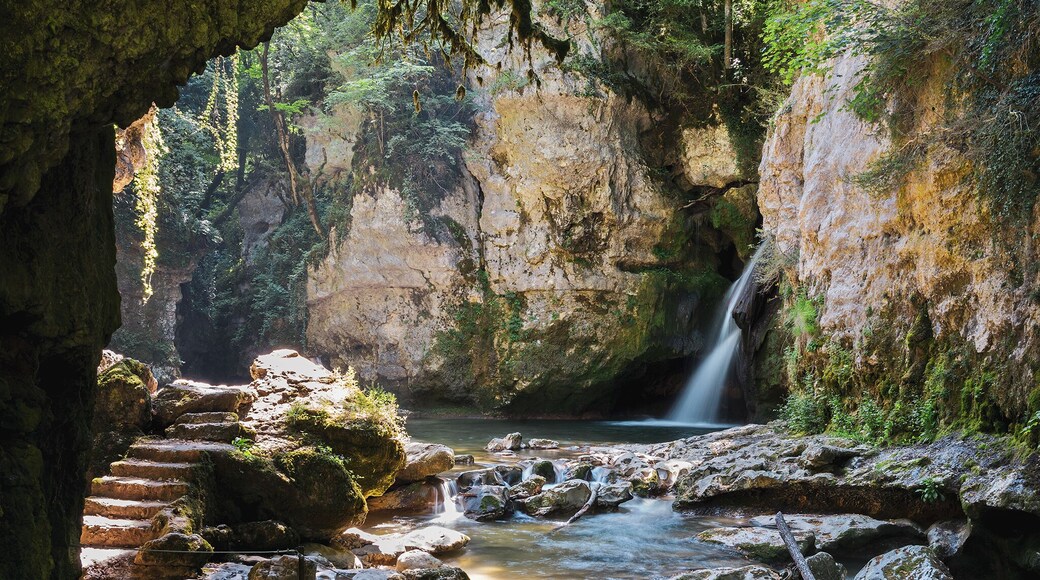 #trovember. A place full of charm and romance, especially when the light is low. For those who don't know this place, come early or late of the day to avoid those who know this place!