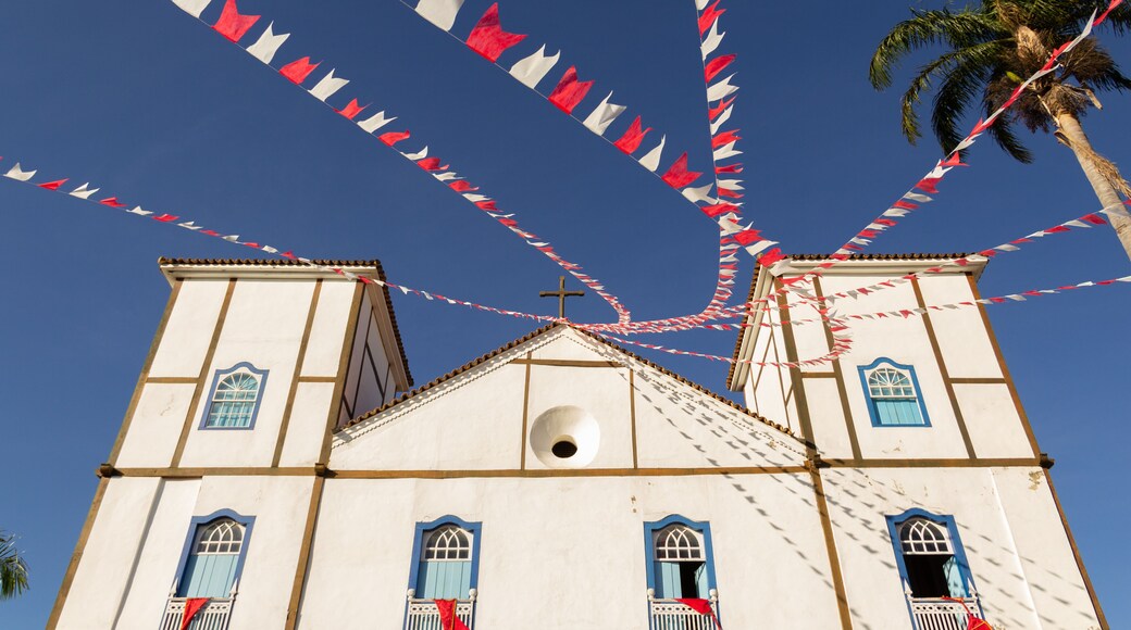 Igreja Matriz Nossa Senhora do Rosário decorada para as Cavalhadas, tradicional festa religiosa da cidade de Pirenópolis.