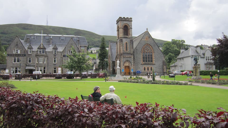 Fort William Parade and the Duncansburgh MacIntosh Parish Church