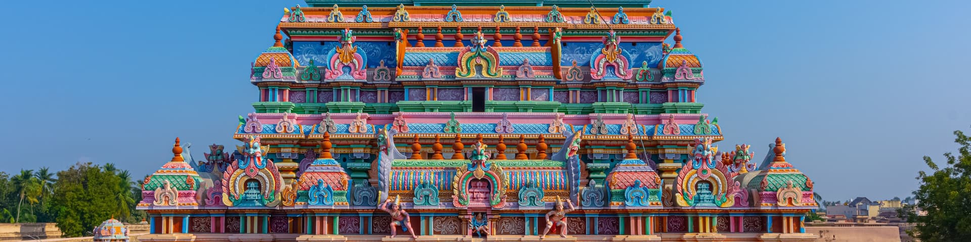 Sri Ranganatha Swamy temple is located in Srirangam, Tiruchirapalli, Tamil Nadu, South India. This Hindu temple dedicated to Ranganatha (a form of Vishnu) & his consort Ranganayaki (a form of Lakshmi.