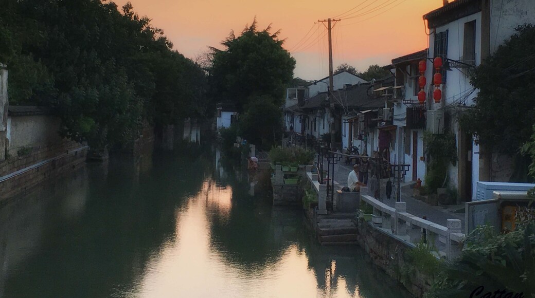Pingjiang road, Suzhou,苏州, 中国 - the old white houses with black tiles #nationalpark #hiking #landscape #red #travel #reflection #china #water #architecture