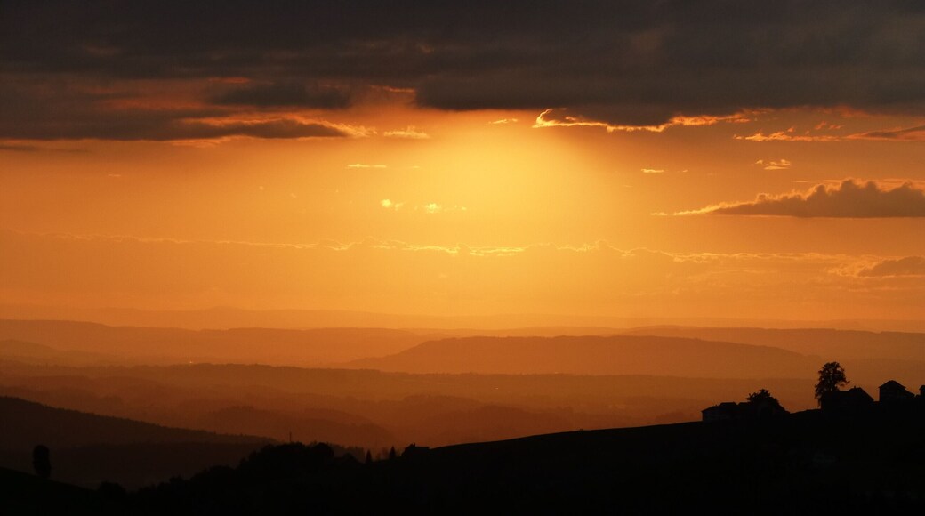 Midsummer sunset in Wald AR