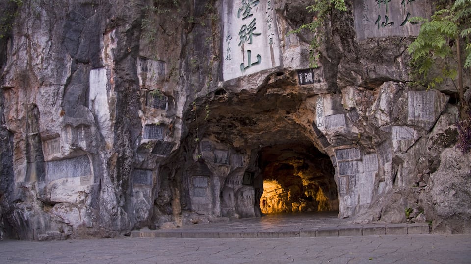 deicai hill cave exterior guilin; Shutterstock ID 58606747; Purchase Order: SP-2424 Guilin_Guilin DMO Campaign - Expedia US_new_LP_1xPOS; Client/Licensee: Expedia.com