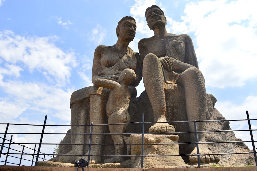 Ramakalmedu is a historic site with a Monument to Kuravan and Kurathi – a large statue that depicts the Sangam Period and Sangam landscape of Kerala and Tamil Nadu. The monument provides a panoramic view of Tamil Nadu villages and towns, including Cumbum, Theni, Kombe, Thevaram, Uthamapalayam, Bodinaykannor and Vaiga#Idukki#India #Trekking #GreatOutdoors