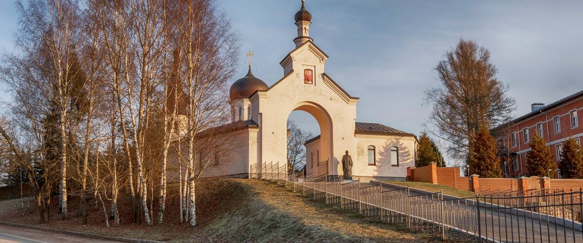 the village of Leninsky. Konstantin-Eleninsky Nunnery