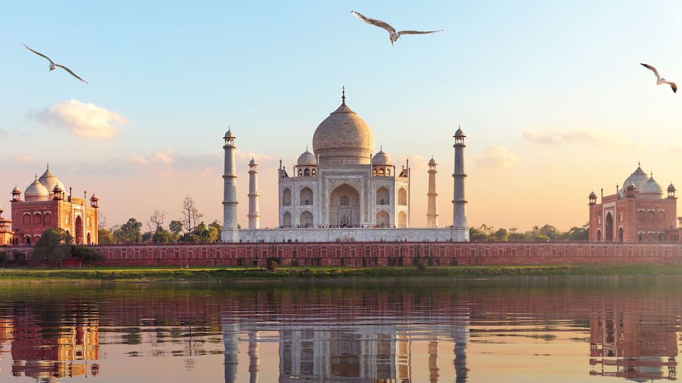 Taj Mahal sunrise panorama, Agra, Uttar Pradesh, India