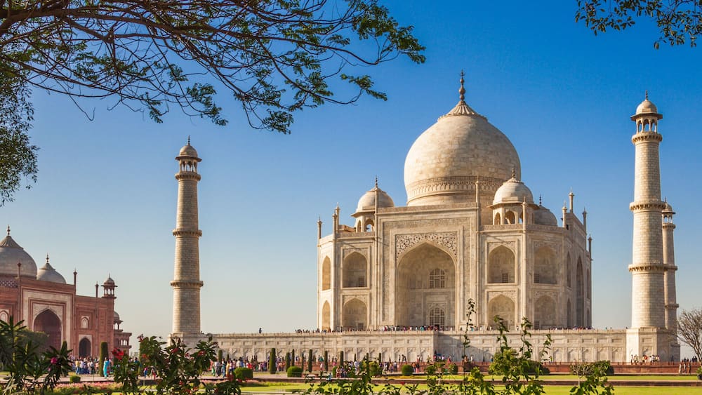 Taj Mahal Scene