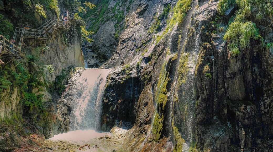 Easy hike along the wood stairs through a succession of waterfalls. Impressive