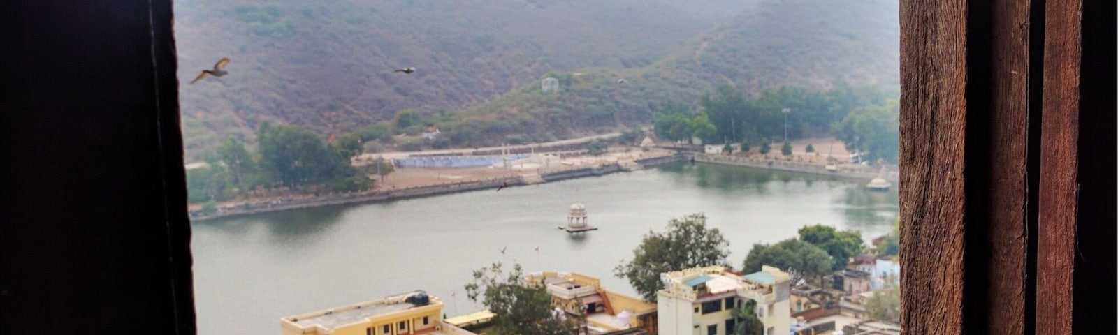 The Taragarh Fort is an Architectural gem. The fort has incredible panoramic views of the scene blue town.