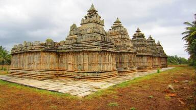 The 5 gopuras depicting the Panchalingeshwara temple at Govindanahalli - another classic temple in the Hoysala architecture