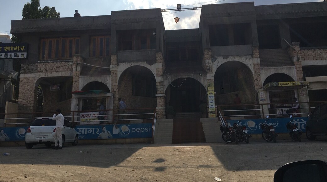 We stopped in for tea