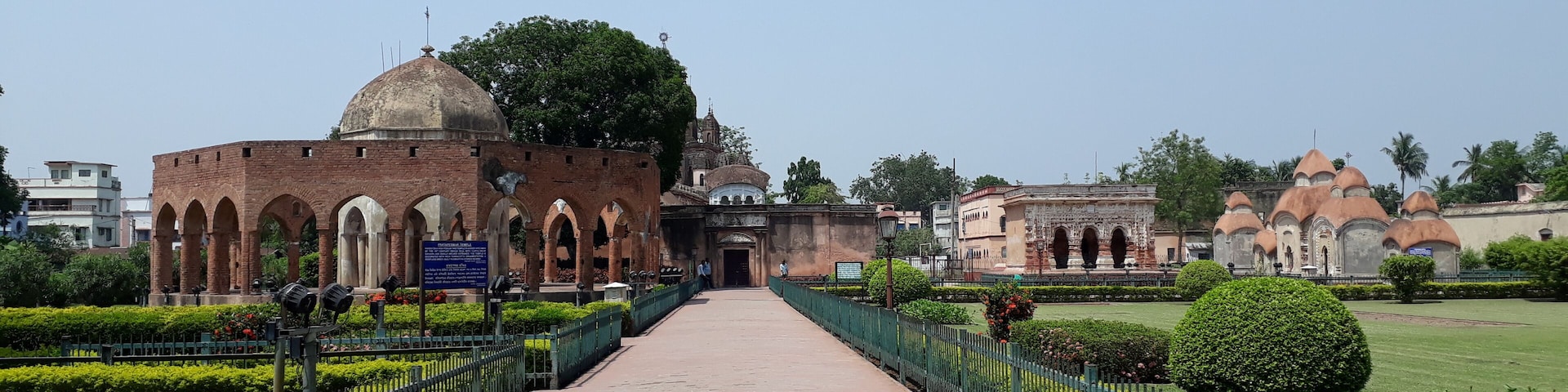Kalna rajbari.