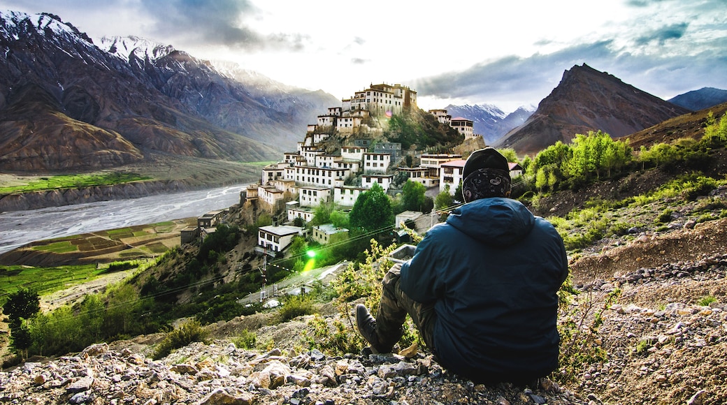 Spiti Valley is a cold desert mountain valley located high in the Trans-Himalayan region between India and Tibet.Reaching here takes almost 12 hours of off-road drive from last inhabited town. In this middle of nowhere land, lies a 1000 year old monastery Kye Gompa, which is home to a few hundred Monks. It's hard to comprehend that so many years back few humans actually managed to reach here and made it their home. As Rudyard Kipling once said "It's a world within a world", it's surely a place where god lives.
#LifeatExpediaGroup