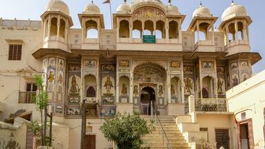 Raghunath Temple in Mount Abu, Famous Temples in Mount Abu