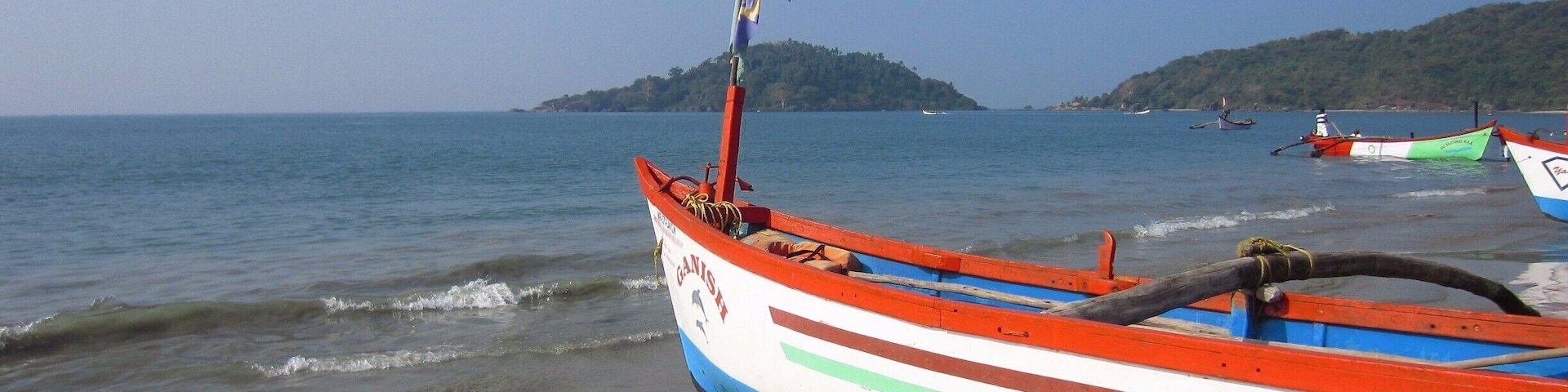 The sea, the surf, the sand, the sun. The idyllic nature of the setting. #blue #trover