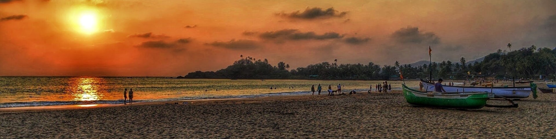 Patnem Beach, Canacona, South Goa - A quiet beach in the South of Goa, just next door to the famous Palolem Beach.
#gorgeousbeaches